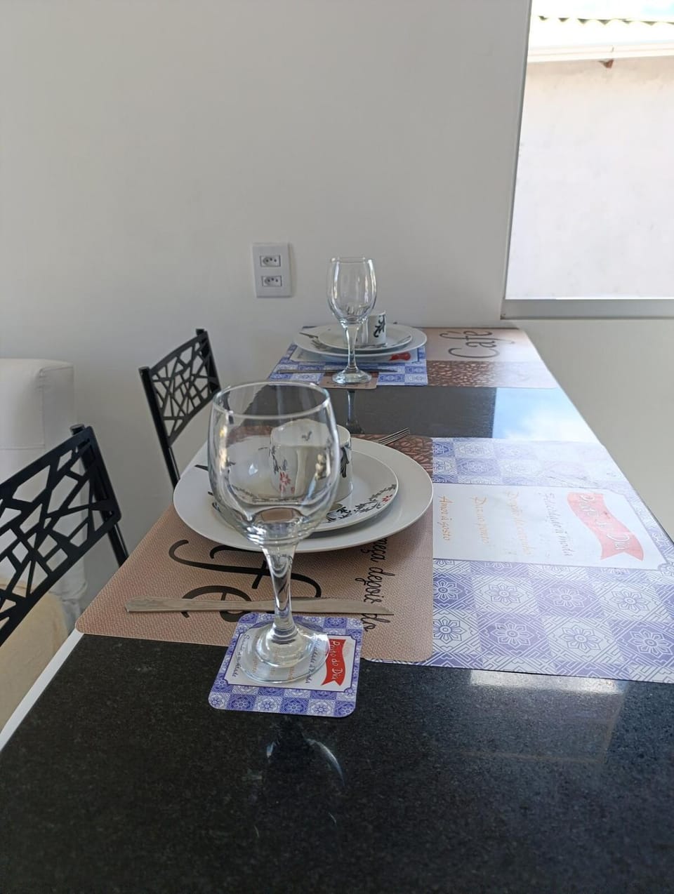 Seating area, Dining area