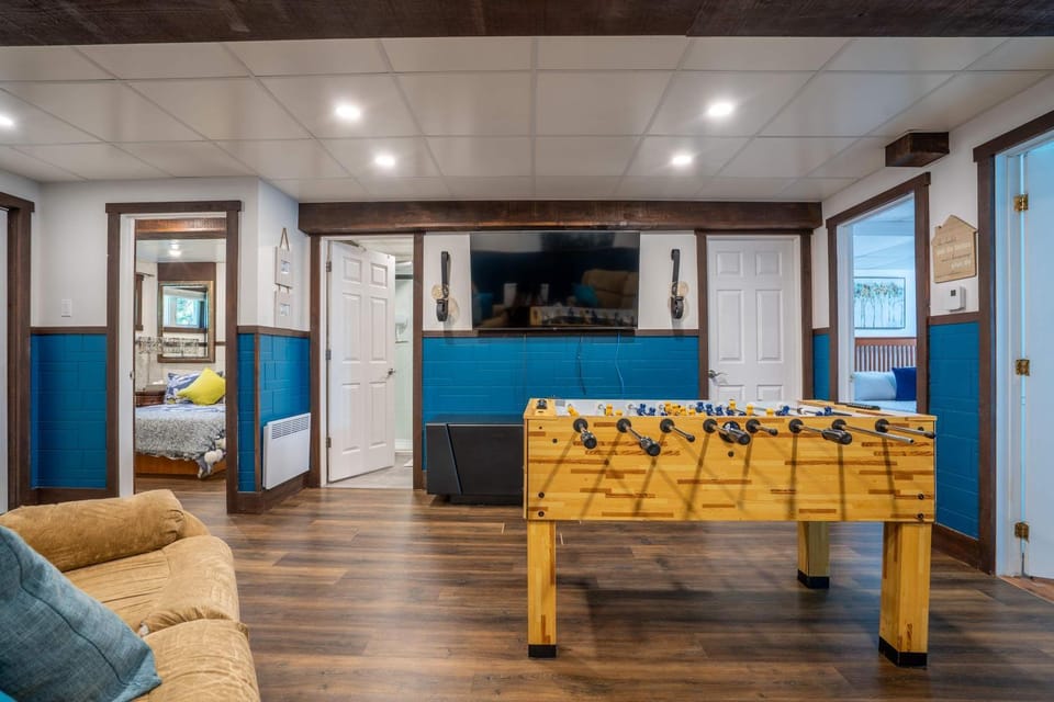 Spa & Lake Access - Le Chic Shack des 3 lacs Chalet in Quebec