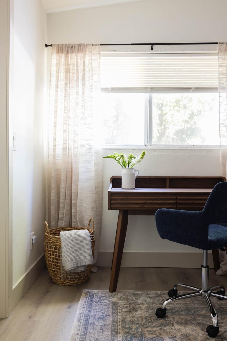 Comfy Home with Game Room & Back Yard - Kid Friendly House in Spring Valley