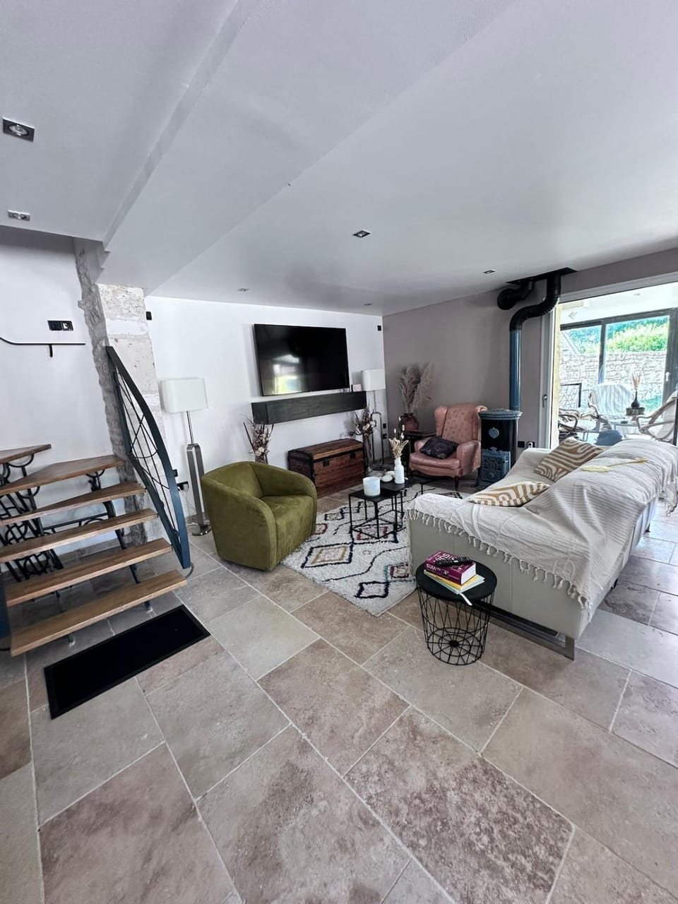 Communal lounge/ TV room, Communal lounge/ TV room, Living room