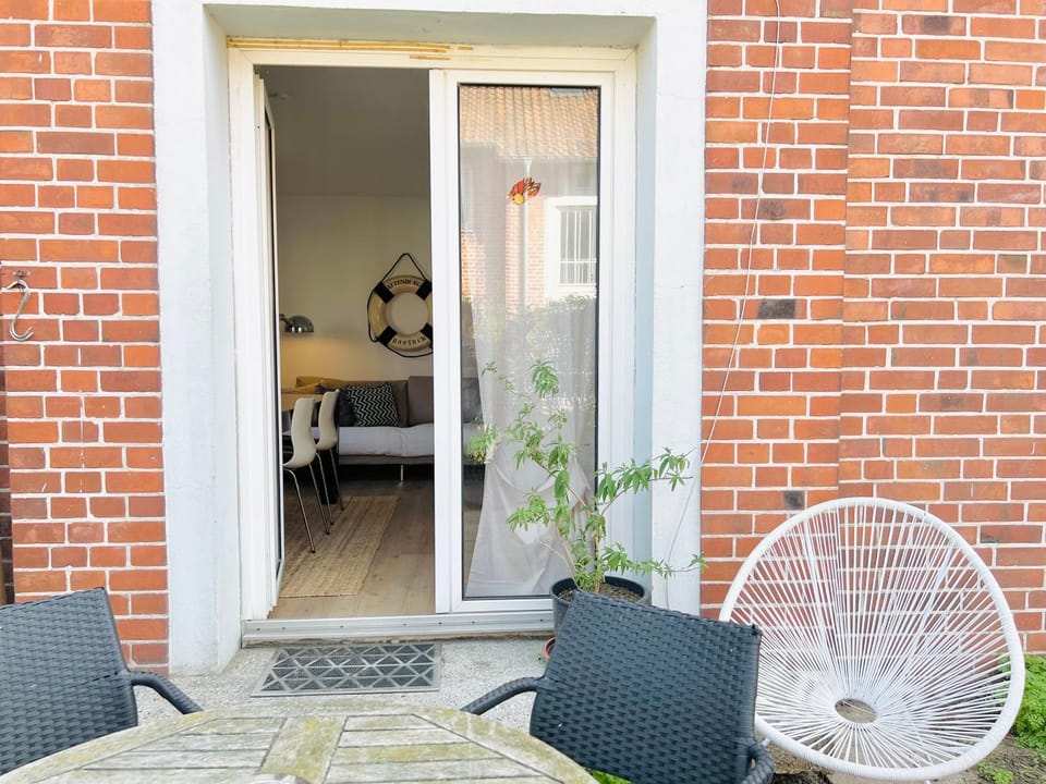 Property building, Balcony/Terrace