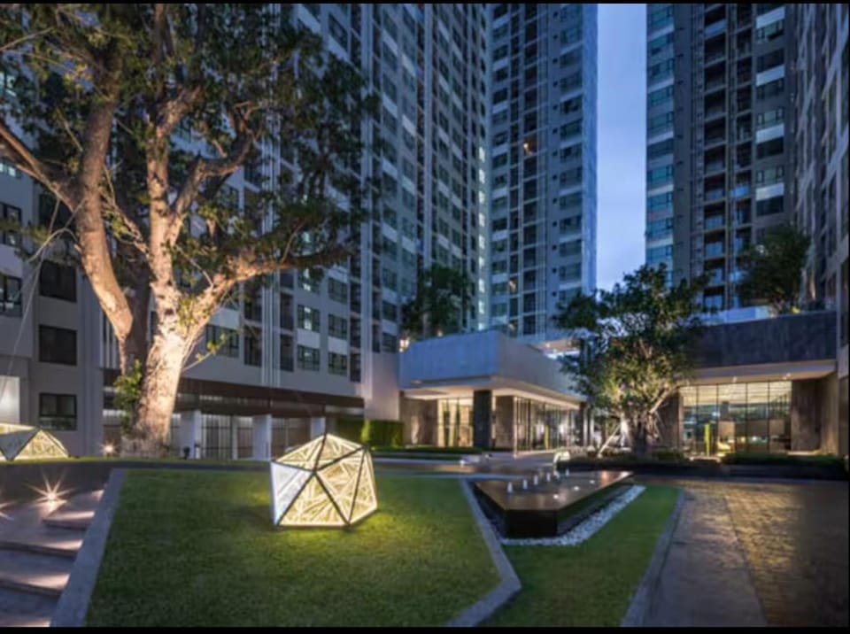 芭提雅市中心单卧室套房 门口海滩 商场 步行街 夜市 Apartment in Pattaya City