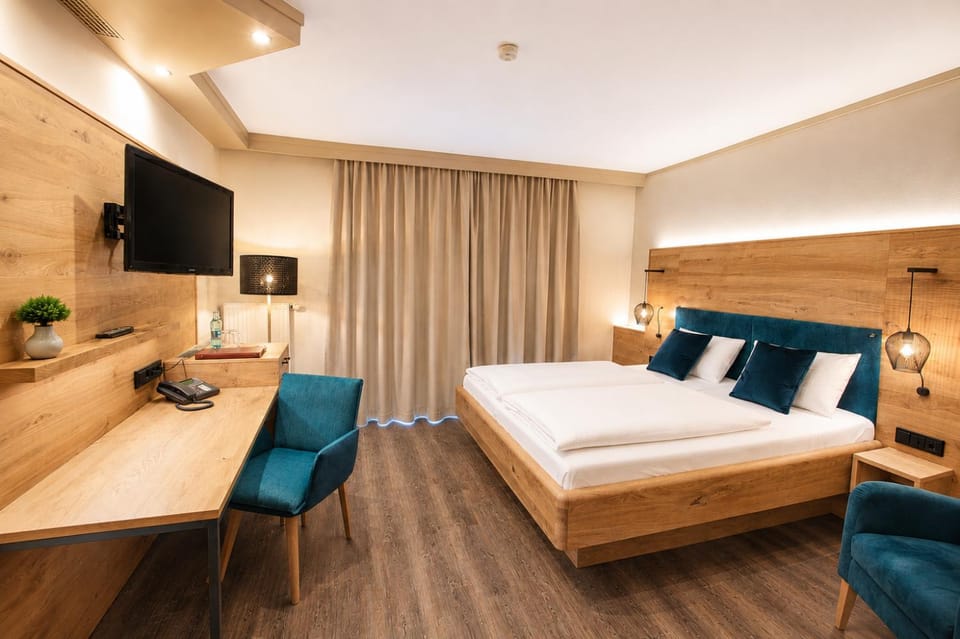 Bed, Photo of the whole room