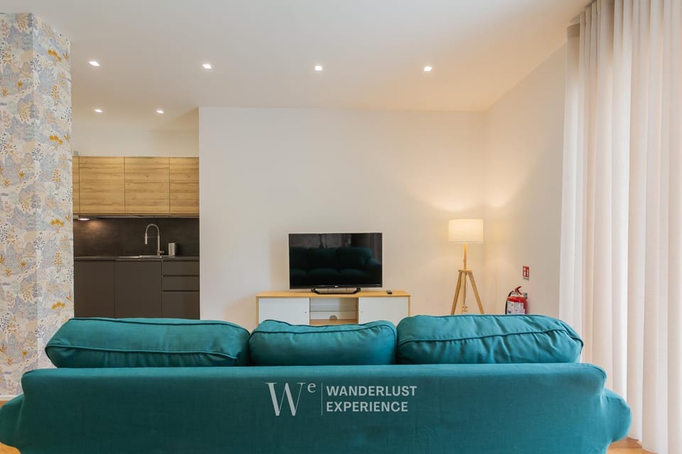 Communal lounge/ TV room, TV and multimedia, Kitchen or kitchenette, Living room, Seating area, Evening entertainment