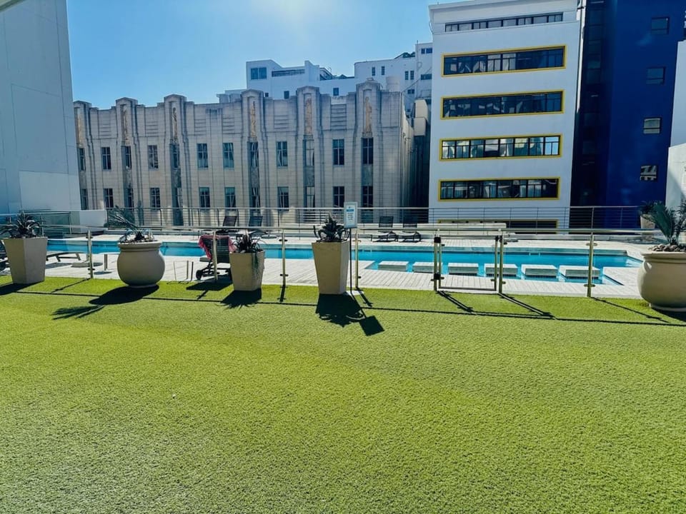 Amazing 2 Bedroom Apartment at Mandela Rhodes Place, Cape Town CBD Apartment in Cape Town