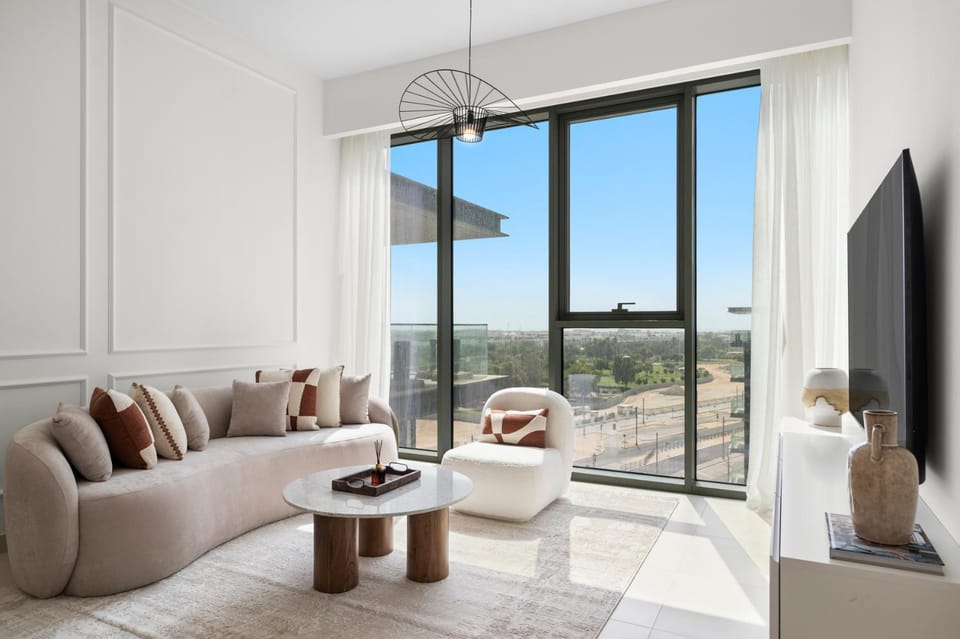 Communal lounge/ TV room, TV and multimedia, View (from property/room), Living room, Seating area, Evening entertainment