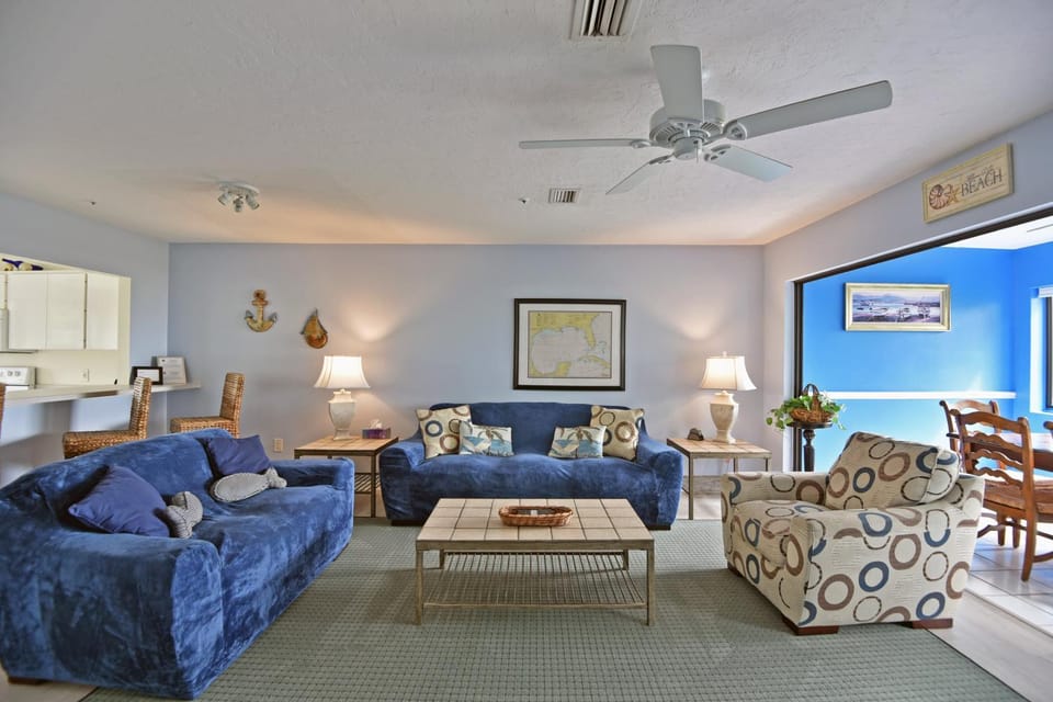 Happy Blue Coconuts - North House in Siesta Beach