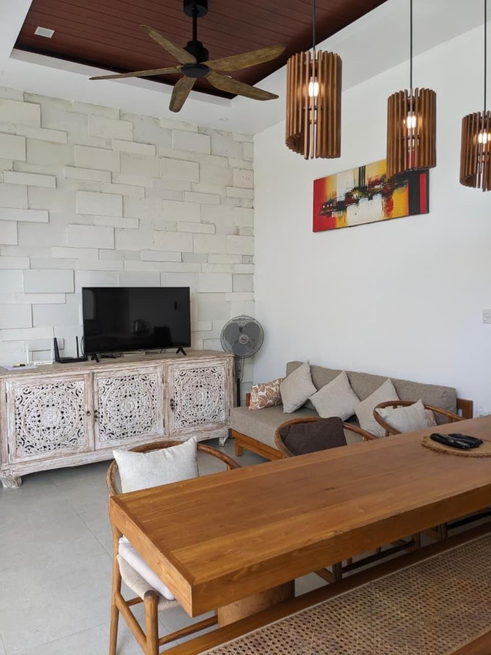 Communal lounge/ TV room, TV and multimedia, Living room, Seating area, Dining area