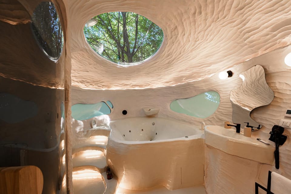 Hot Tub, Bath