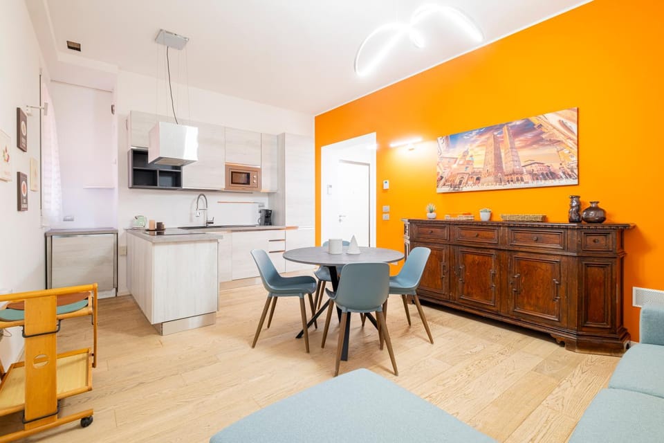 Kitchen or kitchenette, Living room, Seating area, Dining area, oven, stove
