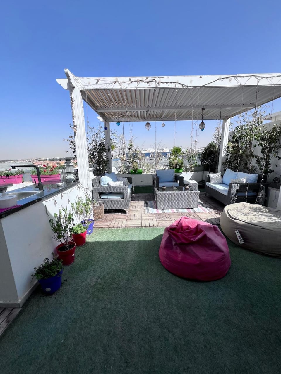 Cozy Room in a warm house Apartment in New Cairo City
