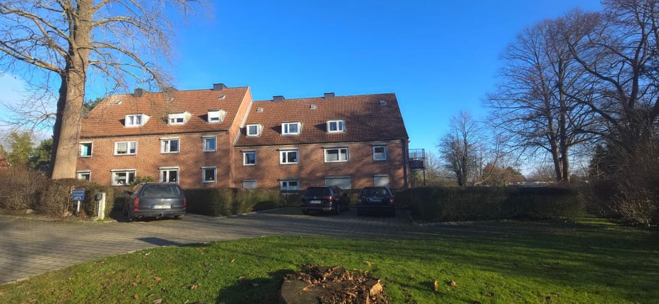 Property building, Street view, Parking