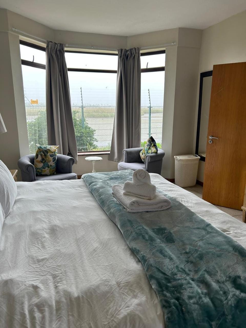Daisy Accommodation & Spa Bed and Breakfast in Cape Town