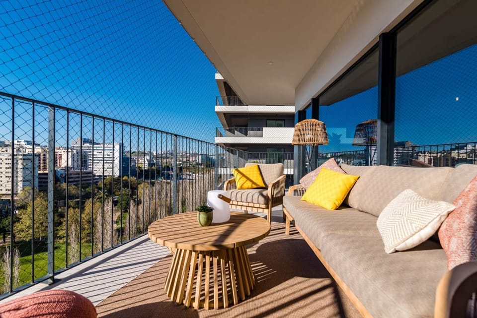 View (from property/room), Balcony/Terrace, Seating area