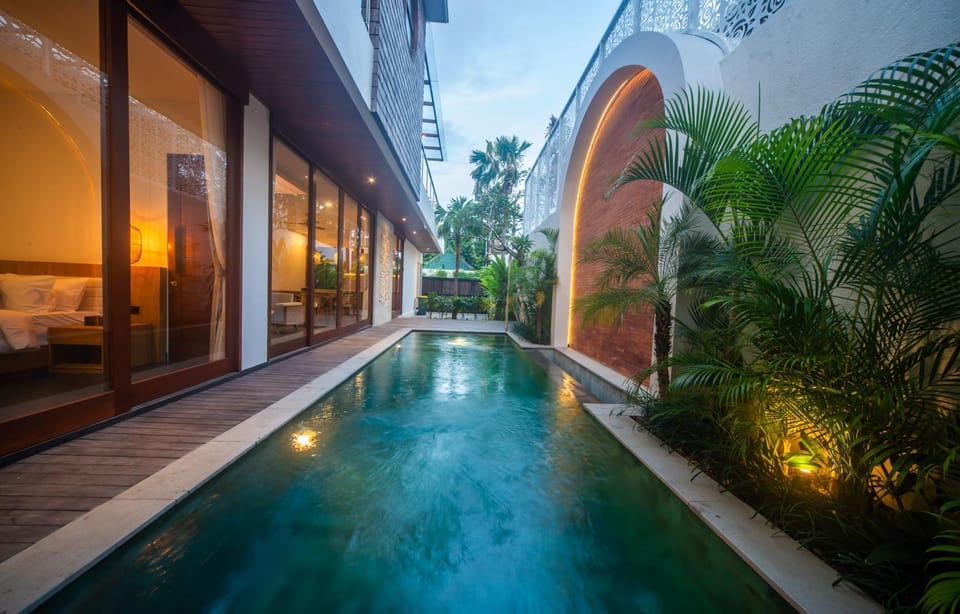 Property building, Garden, Garden view, Pool view, Swimming pool