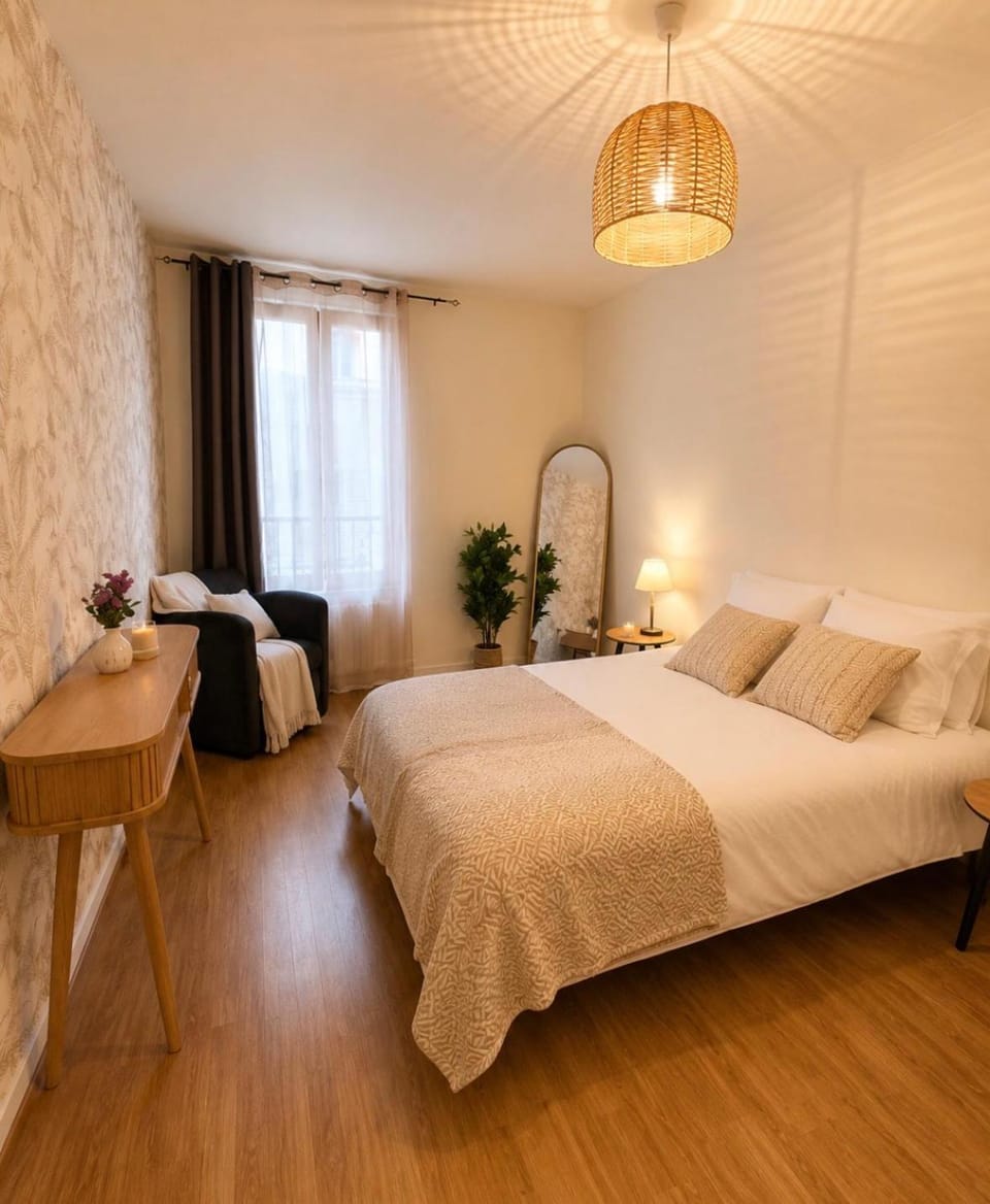 Bed, Bedroom