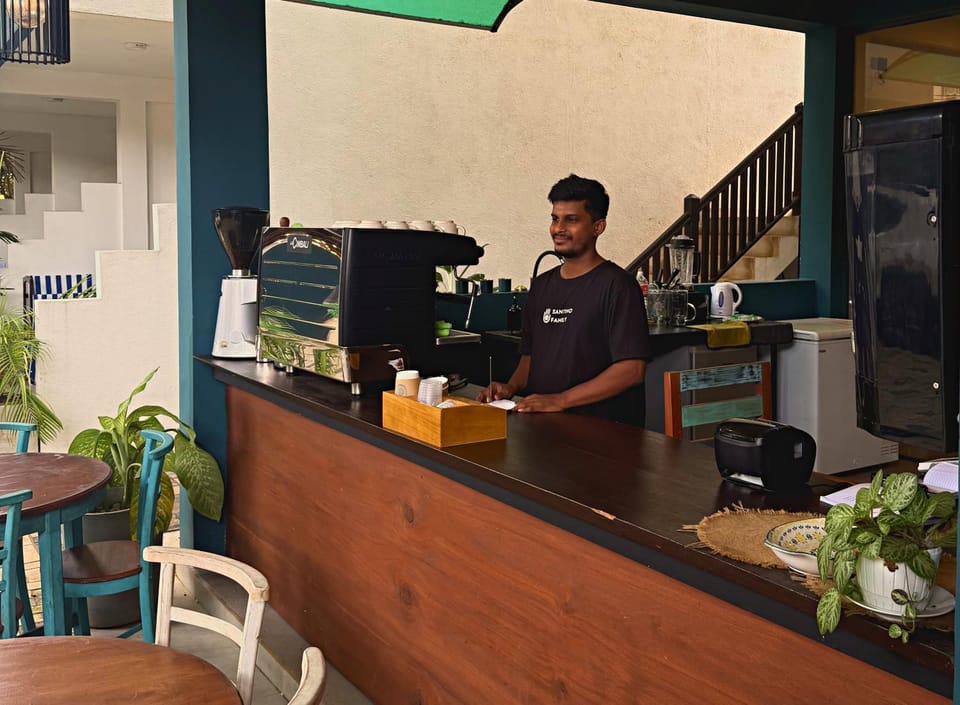Restaurant/places to eat, Coffee/tea facilities