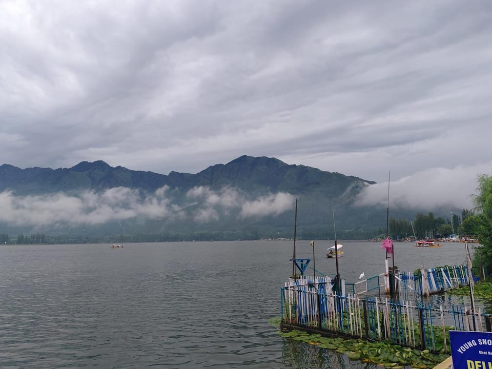 houseboat star ruby snow view Hotel in India