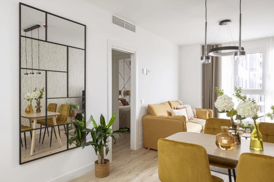 Communal lounge/ TV room, Living room
