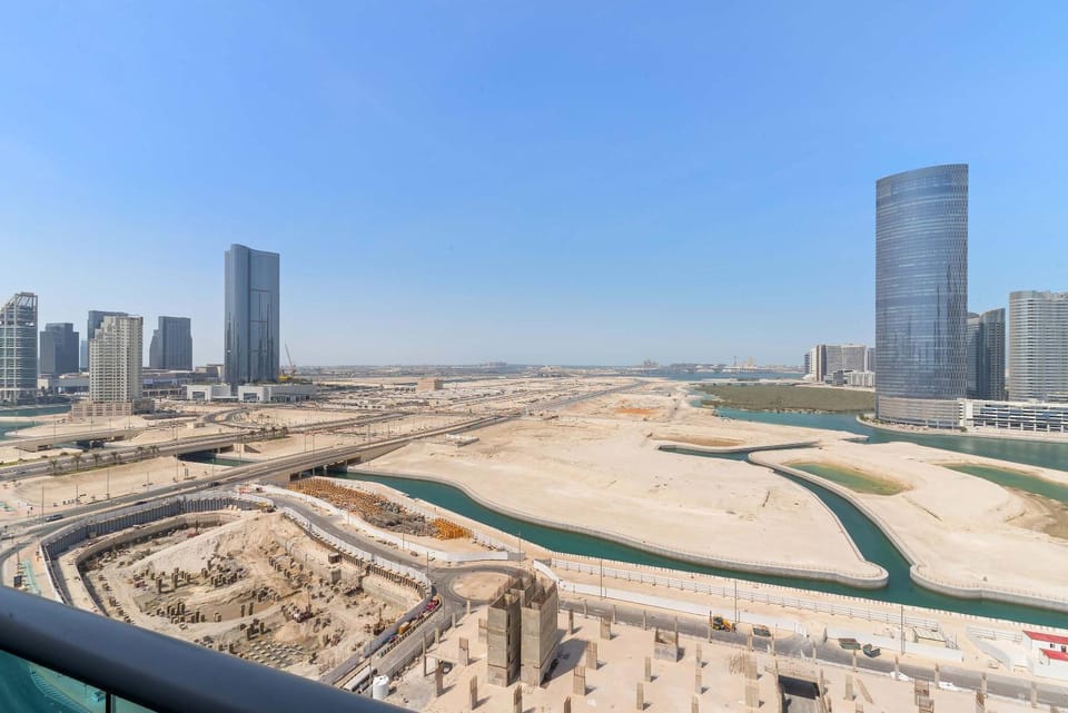 City view, Sea view