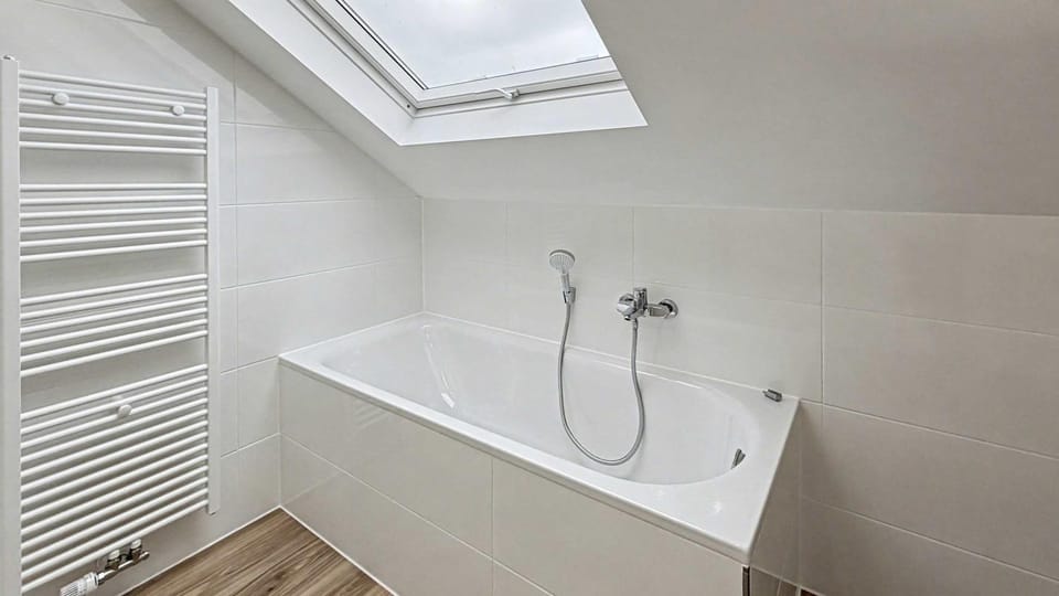 Bathroom, Bath