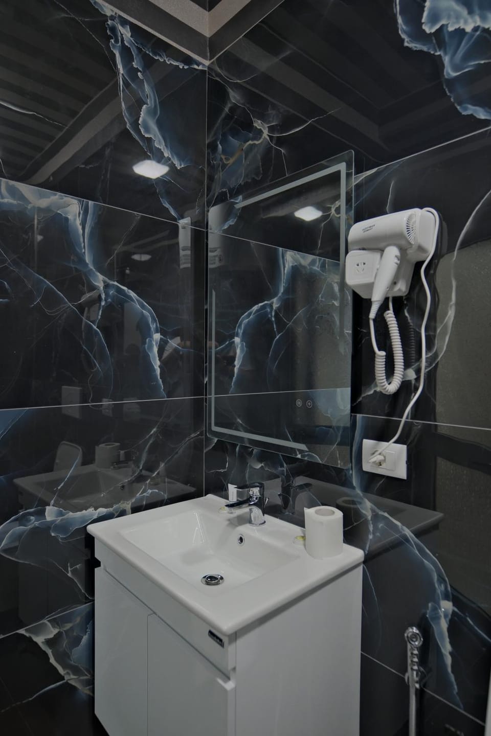 Shower, heating