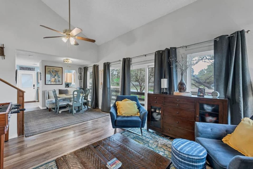Cedar Casa at Canyon Lake hidden getaway gem House in Canyon Lake