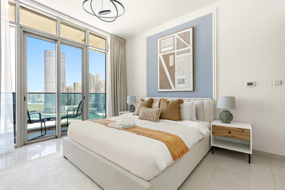 Photo of the whole room, Seating area, Bedroom