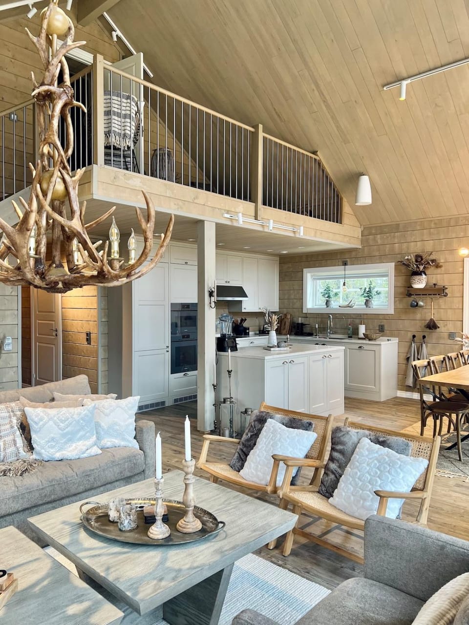 Large lovely mountain house in Vemdalsskalet House in Sweden