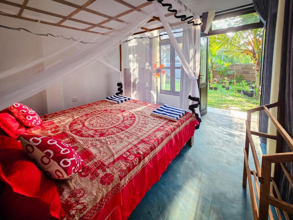 Bed, Photo of the whole room, Bedroom, Garden view