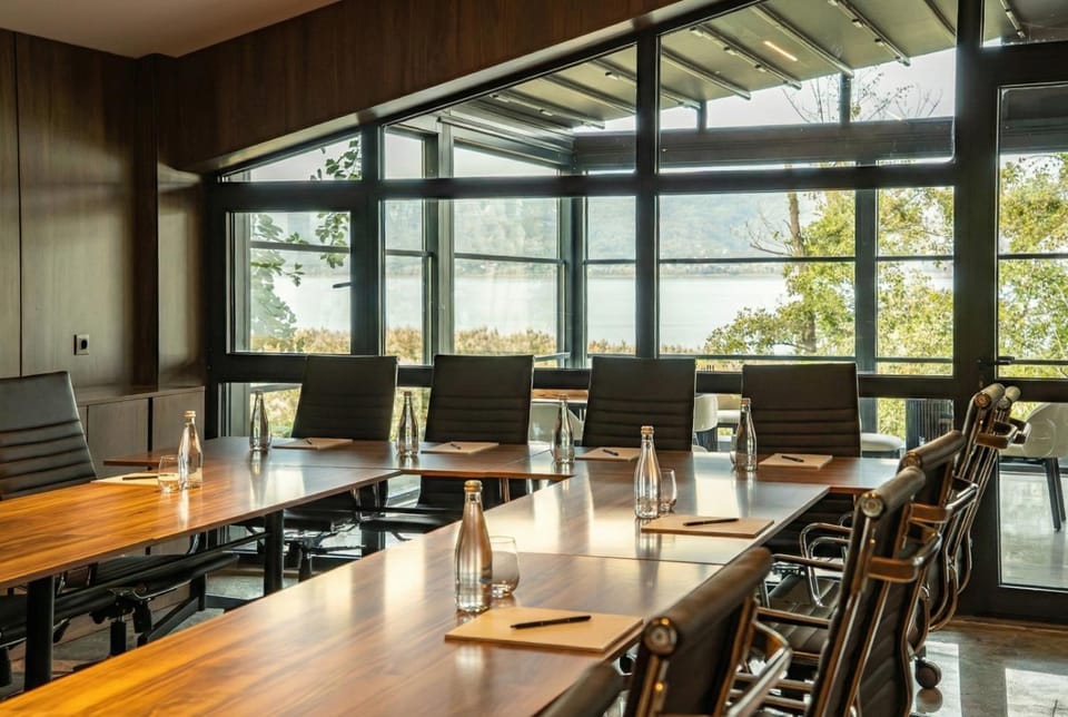 Meeting/conference room