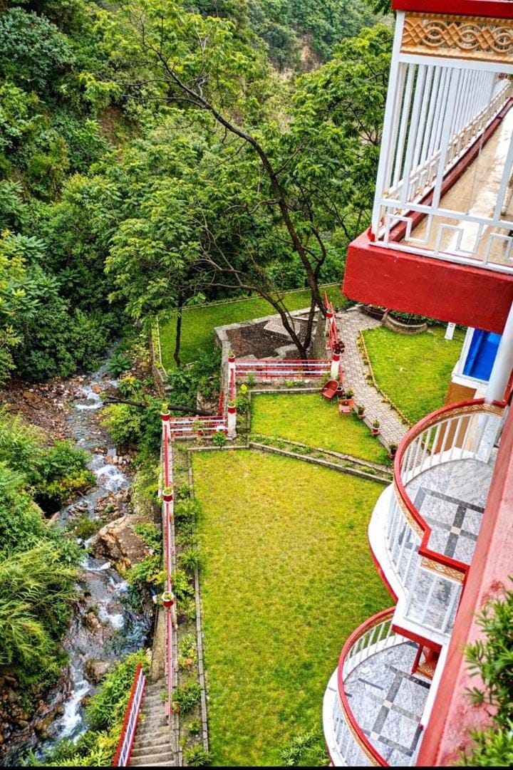 Garden, Garden view