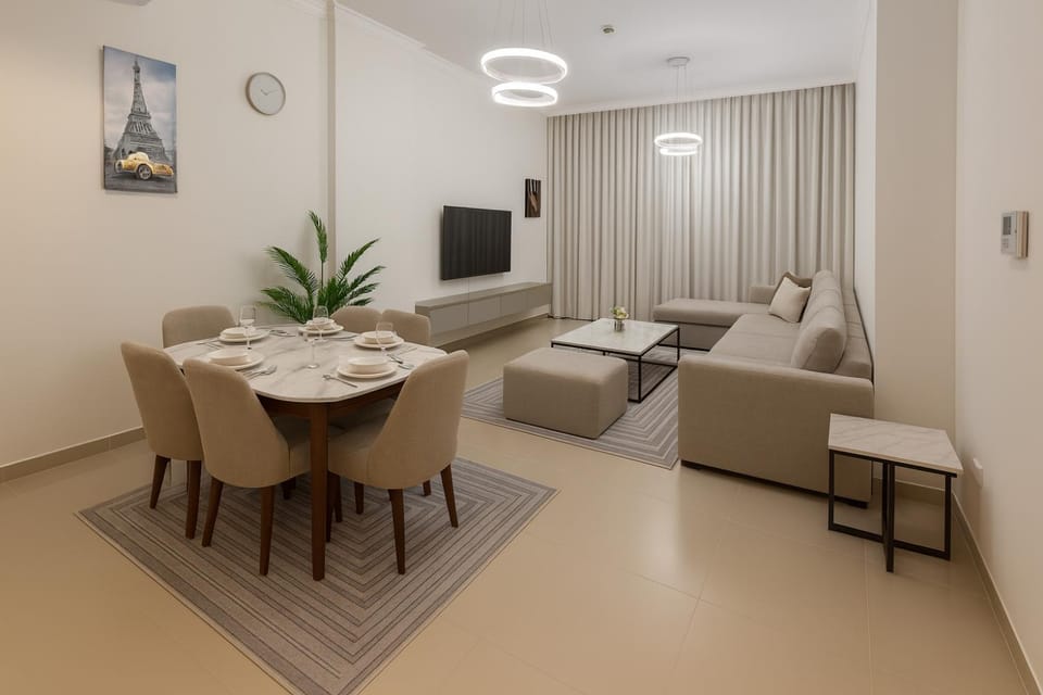 The Rosewood HH at Sarai Residence, Palm Jumeirah, 5 mins from the Iconic Atlantis The Royale Apartment in Dubai