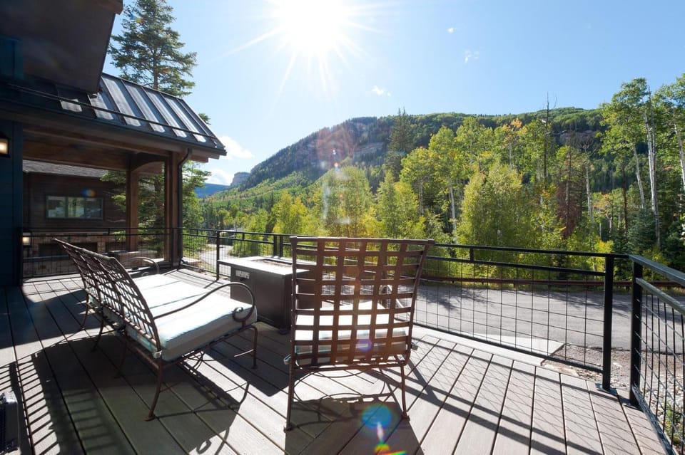 200 Engineer Drive House in Colorado