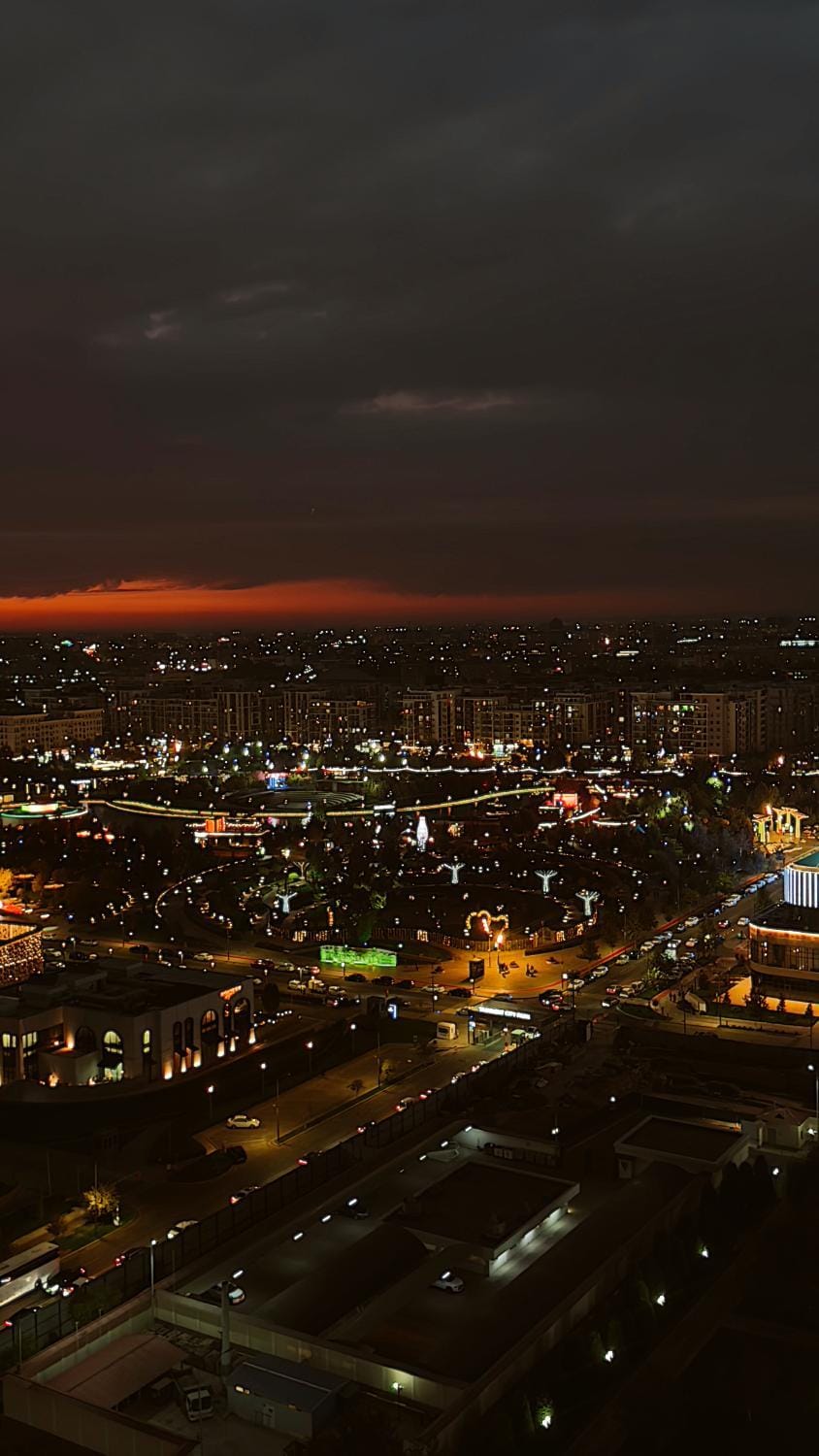 Nest One Luxury Apt View of the Entire City from the Top Apartment in Europe