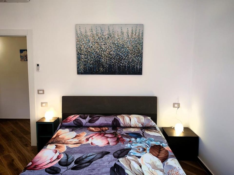 The Hug - Casa Vacanze Apartment in Salerno
