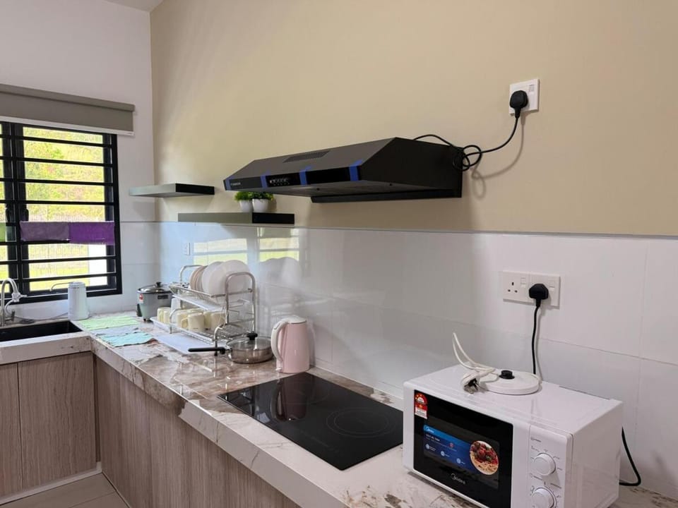 Kajang KL 10Pax Landed Home Karaoke Netflix Long Stay House in Negeri Sembilan, Malaysia