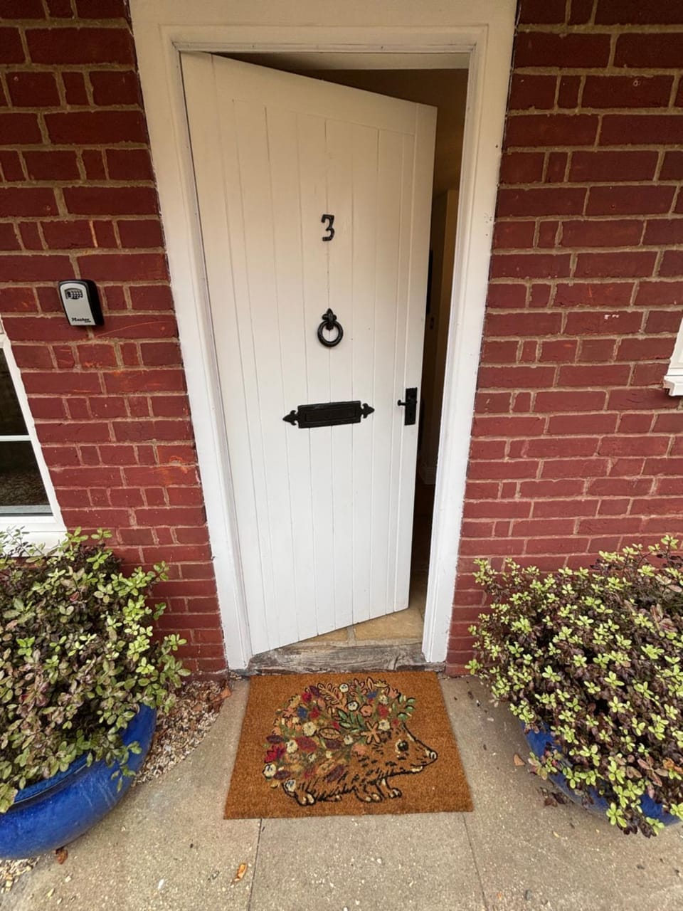 Facade/entrance