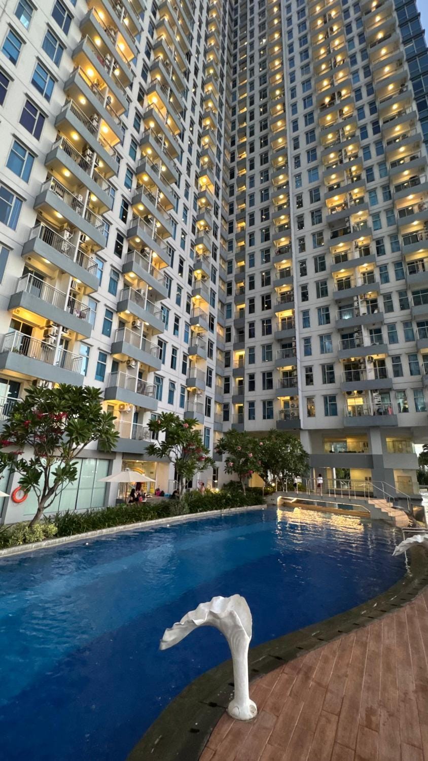 Luxury Apartemen Anderson Benson PTC By Staycation Apartment in Surabaya