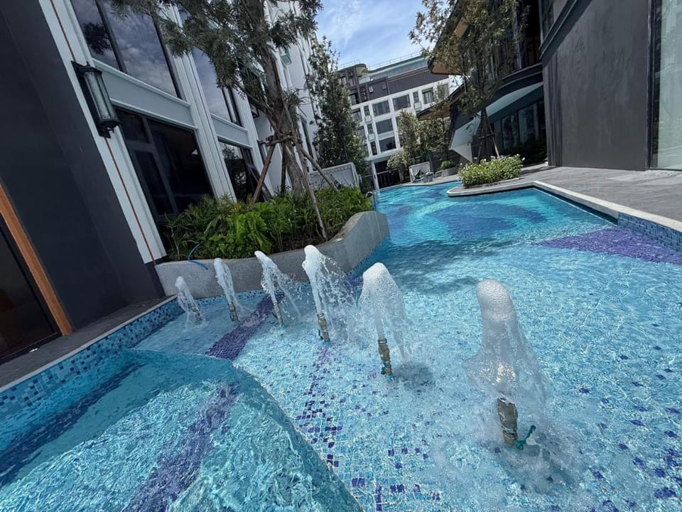 Property building, Swimming pool