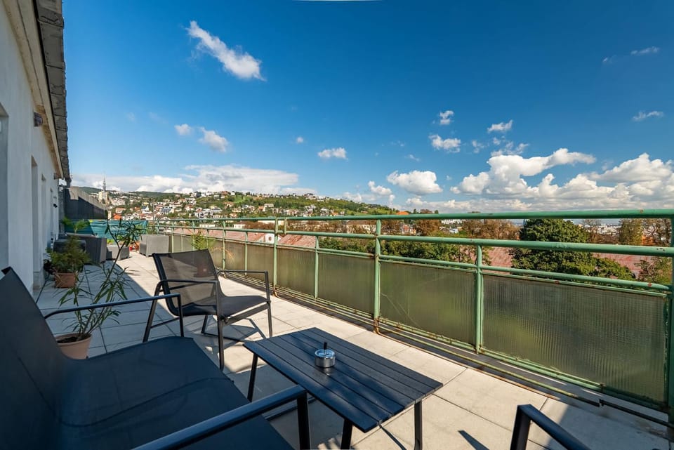 Patio, Day, Natural landscape, View (from property/room), Balcony/Terrace