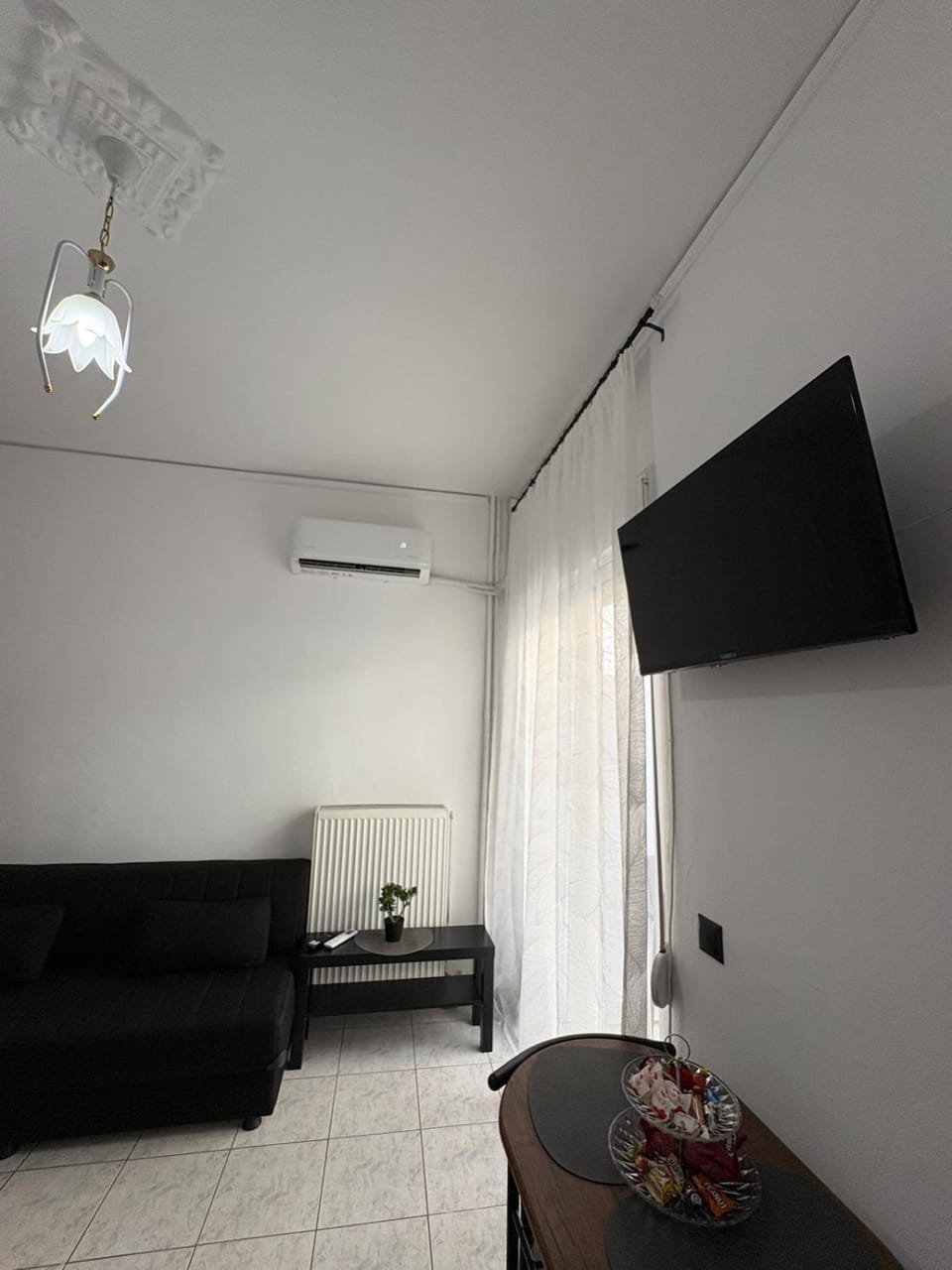 TV and multimedia, Living room, air conditioner