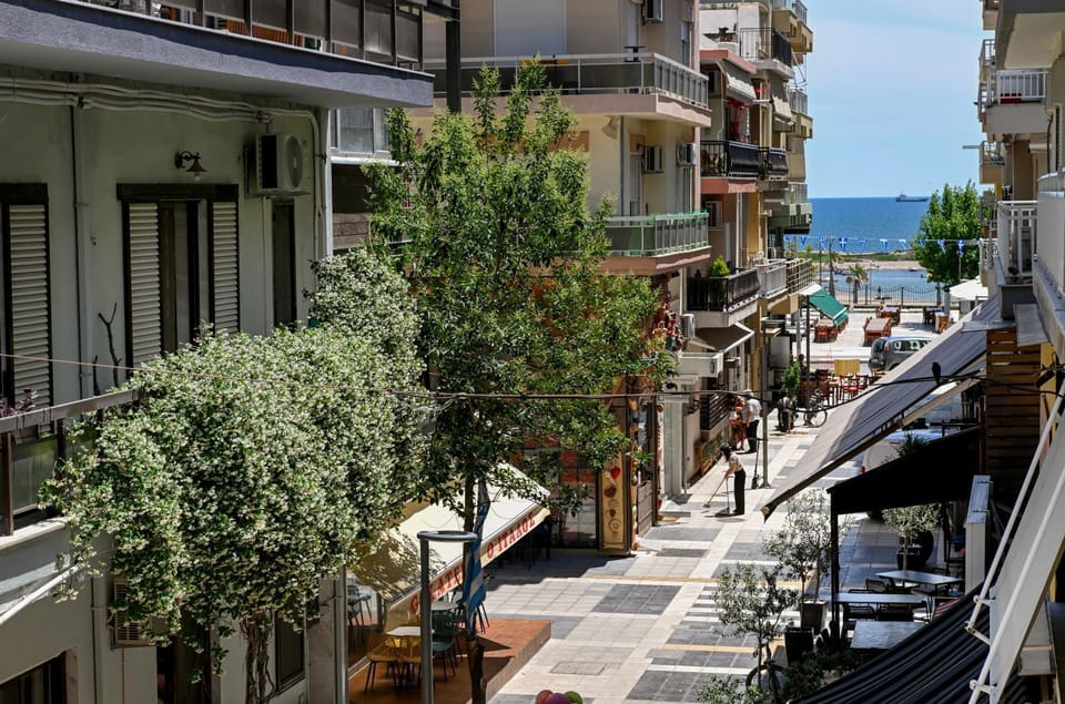 Day, Neighbourhood, Natural landscape, View (from property/room), Balcony/Terrace, City view, Sea view, Street view, Location