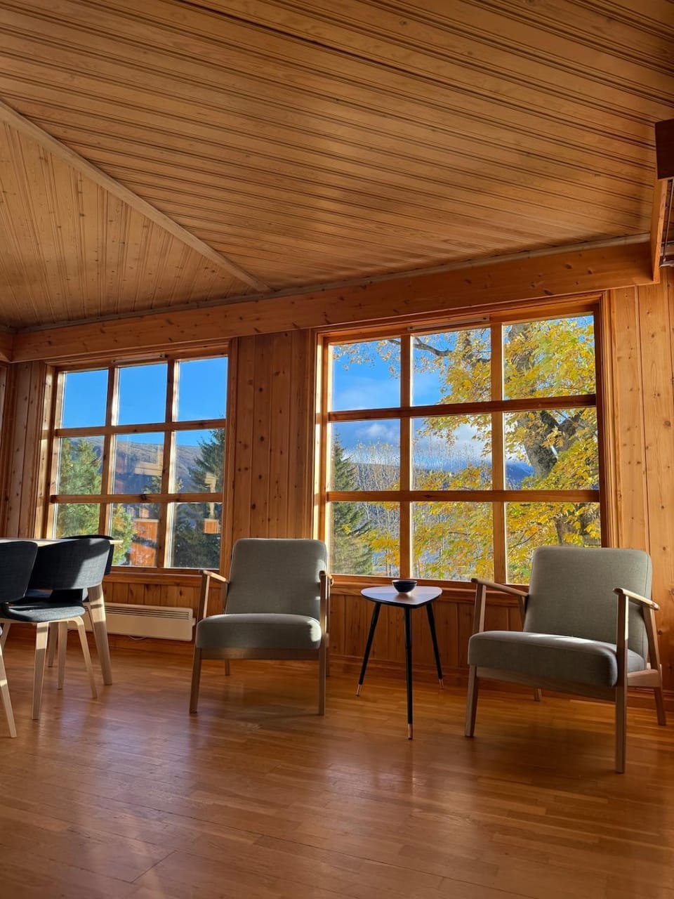 Charming and spacious wooden house right in the city centre Apartment in Tromso