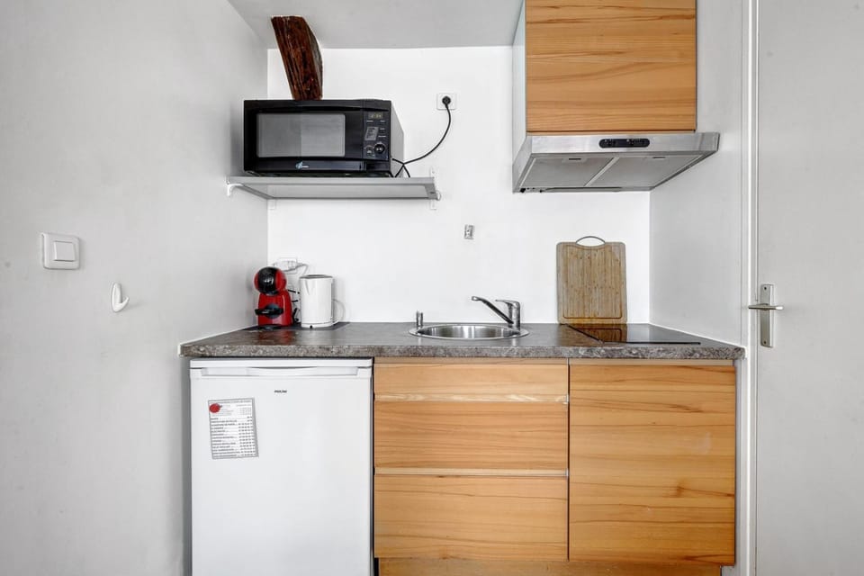 Coffee/tea facilities, Kitchen or kitchenette, microwave, toaster