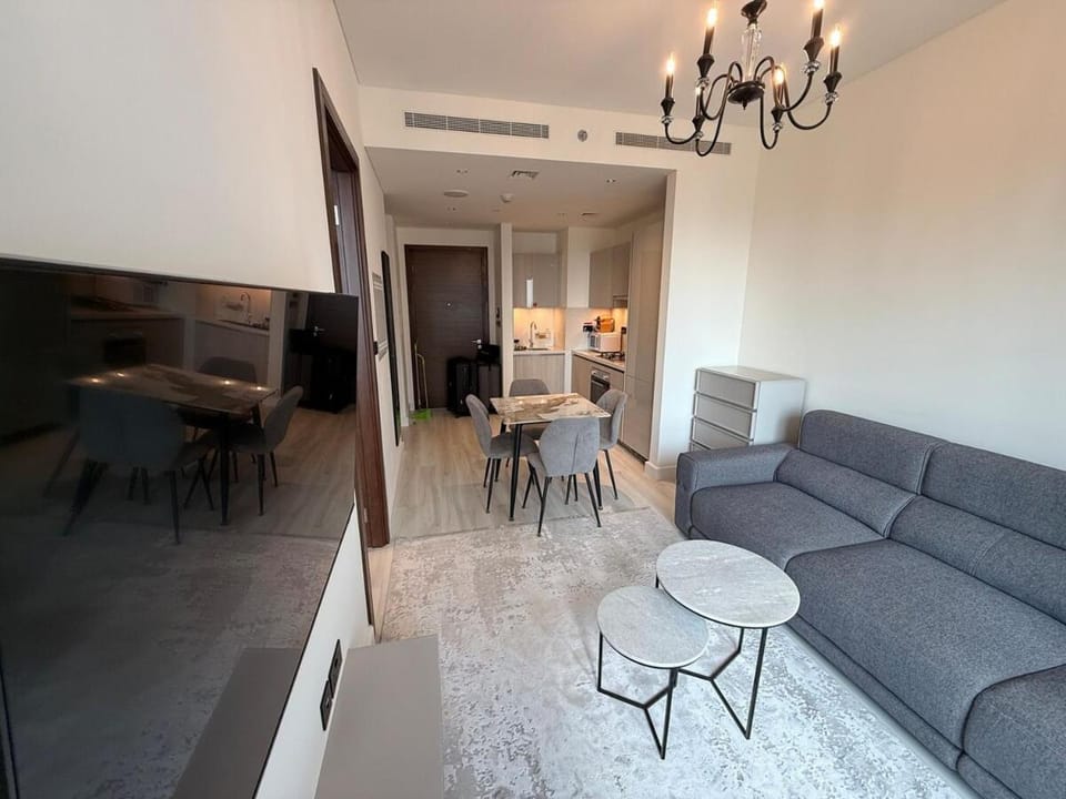 Elegant 1-Bedroom The Crest, Near Downtown Dubai Apartment in Dubai
