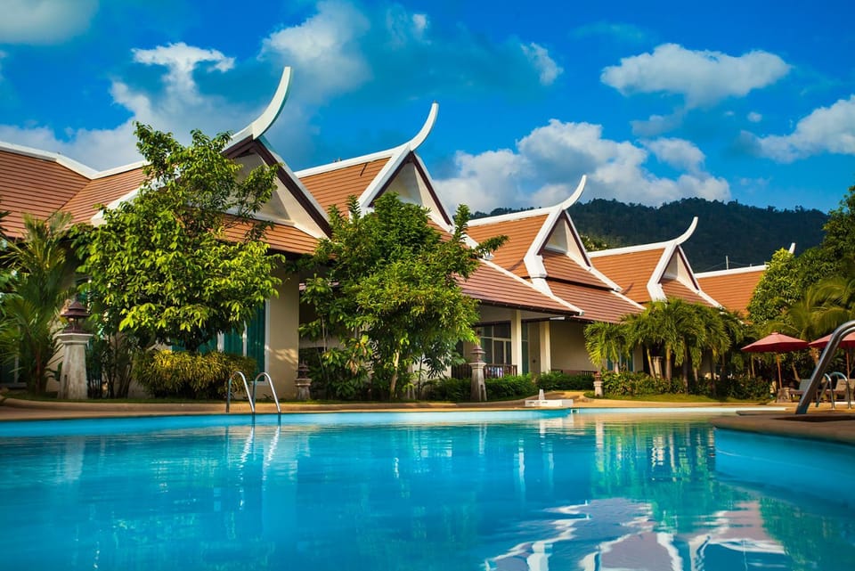 Property building, Pool view