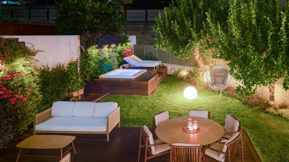 Garden, Solarium, Balcony/Terrace, Swimming pool