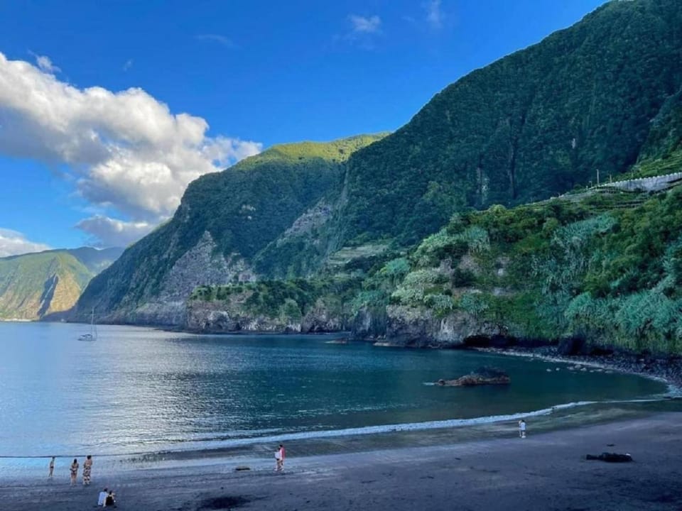 Nearby landmark, Natural landscape, Beach