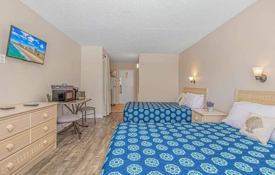WR222 Great condo across from the beach pool Apartment in Myrtle Beach